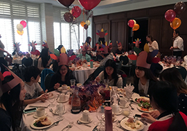 Dining on traditional American fare.