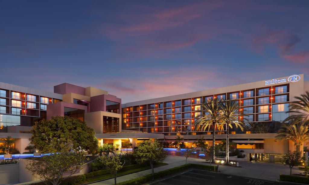 Hilton Costa Mesa building